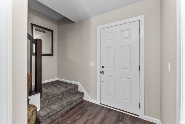 1155 Lagonda Trail, Fort Wayne, IN 46818