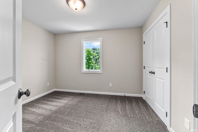 1155 Lagonda Trail, Fort Wayne, IN 46818