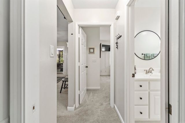 2 Cresta Lane, Hot Springs Village, AR 71909