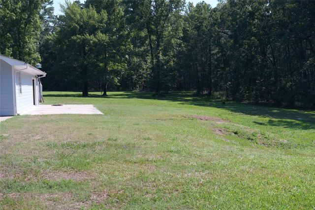 213 Fm 2558 E, Broaddus, TX 75929