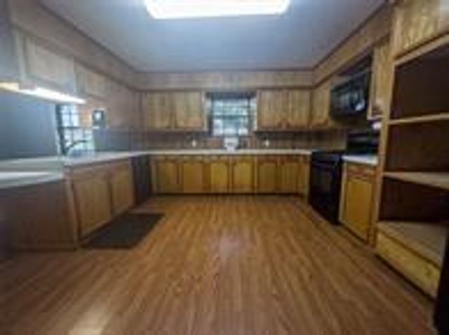 213 Fm 2558 E, Broaddus, TX 75929