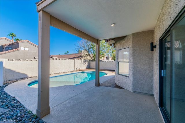 370 Rushing Creek Court, Henderson, NV 89014