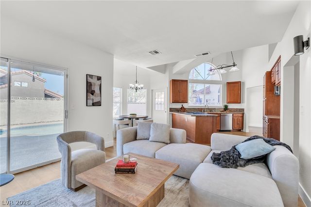 370 Rushing Creek Court, Henderson, NV 89014
