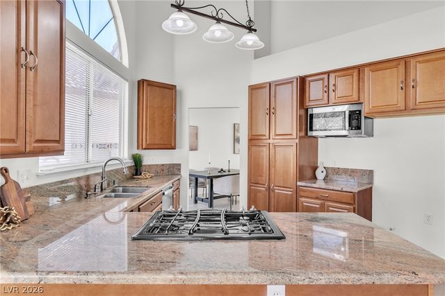 370 Rushing Creek Court, Henderson, NV 89014