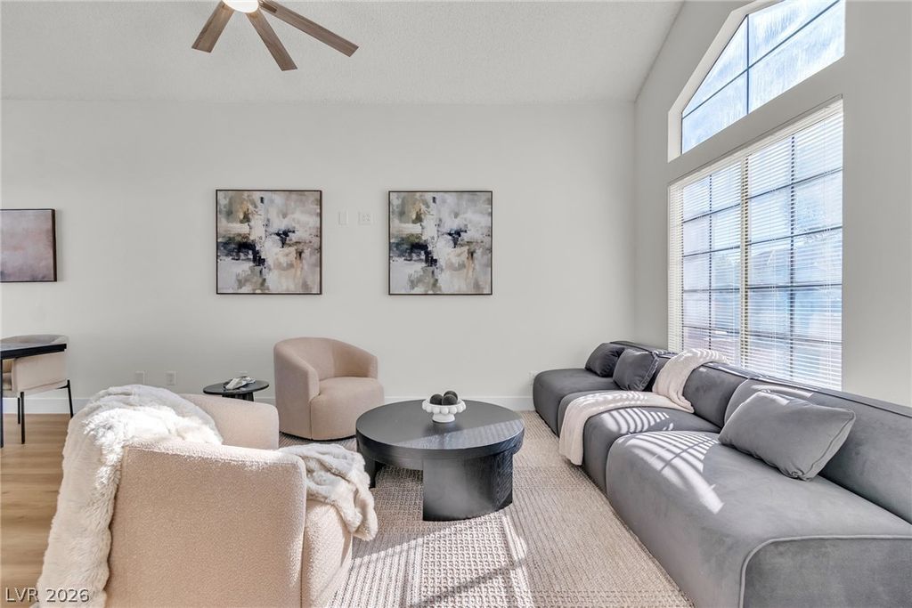 370 Rushing Creek Court, Henderson, NV 89014 — photo 2