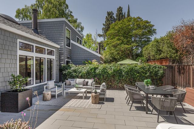 2080 Marich Way 8, Mountain View, CA 94040