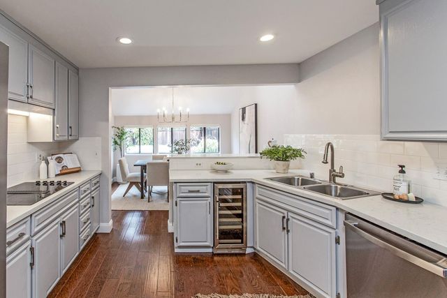 2080 Marich Way 8, Mountain View, CA 94040