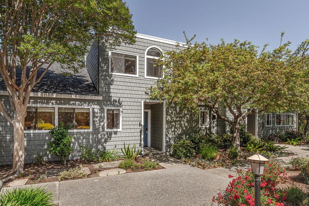 2080 Marich Way 8, Mountain View, CA 94040