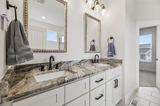 9215 Sir Charles Court, Harrison, TN 37341