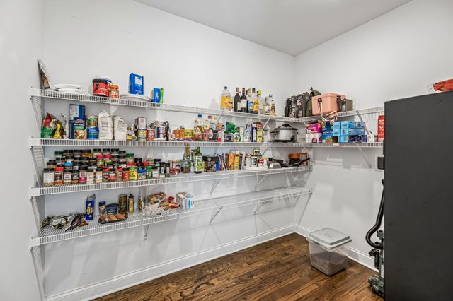 9215 Sir Charles Court, Harrison, TN 37341