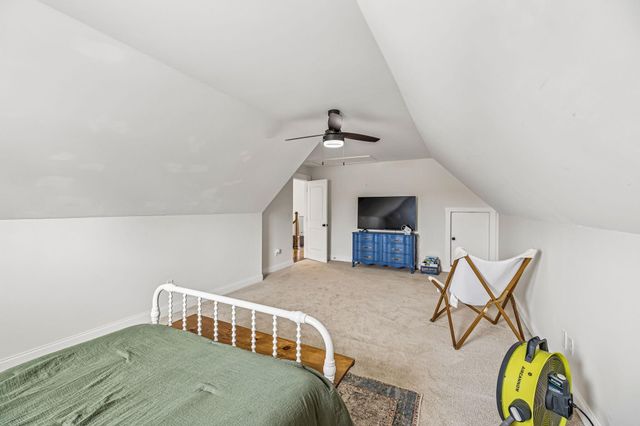 9215 Sir Charles Court, Harrison, TN 37341