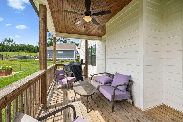 9215 Sir Charles Court, Harrison, TN 37341