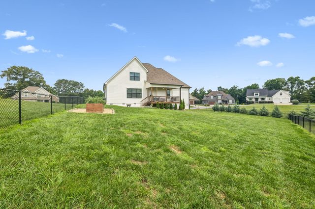 9215 Sir Charles Court, Harrison, TN 37341