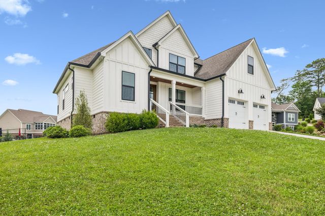 9215 Sir Charles Court, Harrison, TN 37341