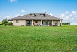196 Garza Road, Port Lavaca, TX 77979