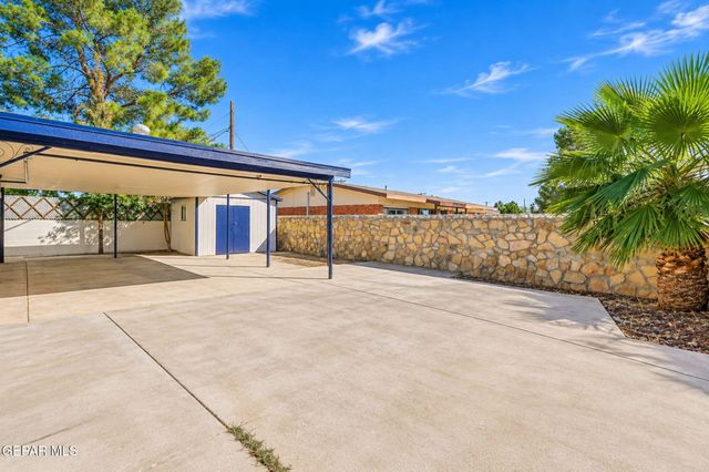 8370 PARK HAVEN Avenue, El Paso, TX 79907