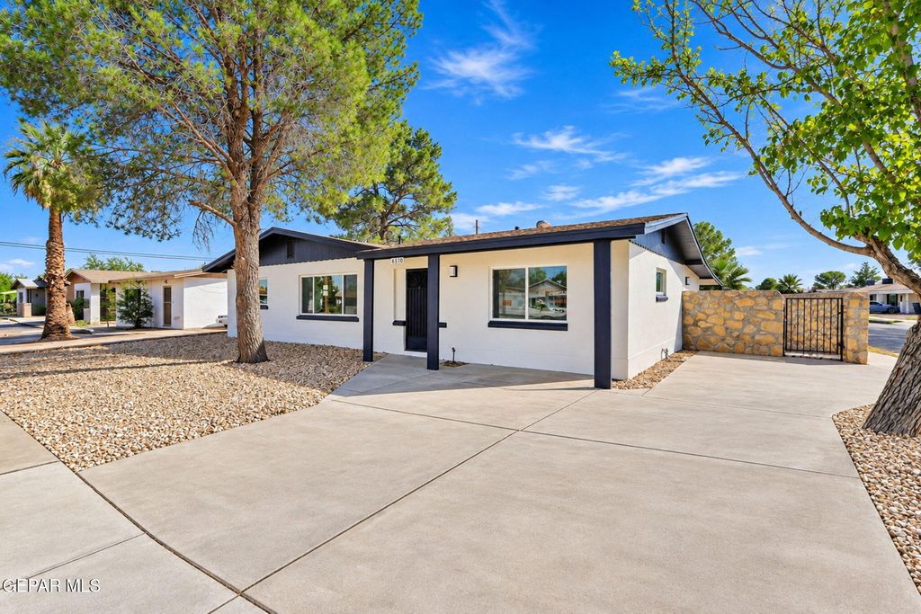 8370 PARK HAVEN Avenue, El Paso, TX 79907