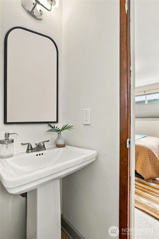 9306 52nd Avenue S, Seattle, WA 98118