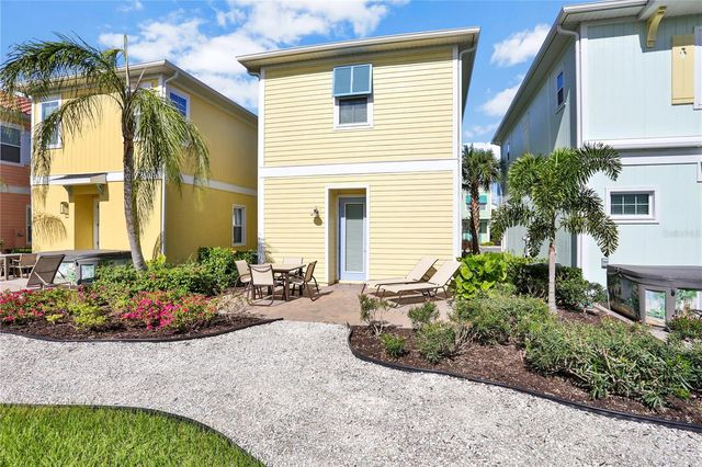 8038 SURF STREET, Kissimmee, FL 34747