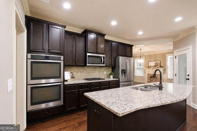 4662 Whitlow Ridge Drive, Bishop, GA 30621