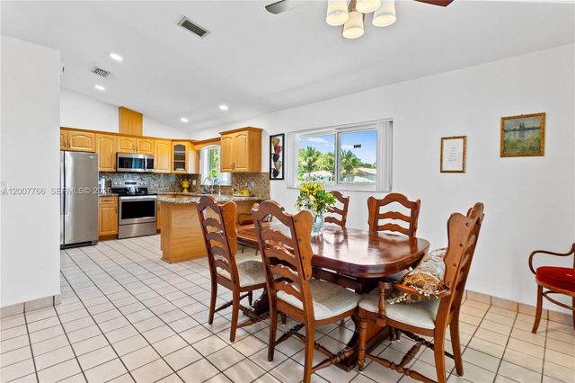 6450 SW 13th Street, Plantation, FL 33317