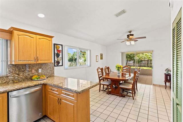 6450 SW 13th Street, Plantation, FL 33317