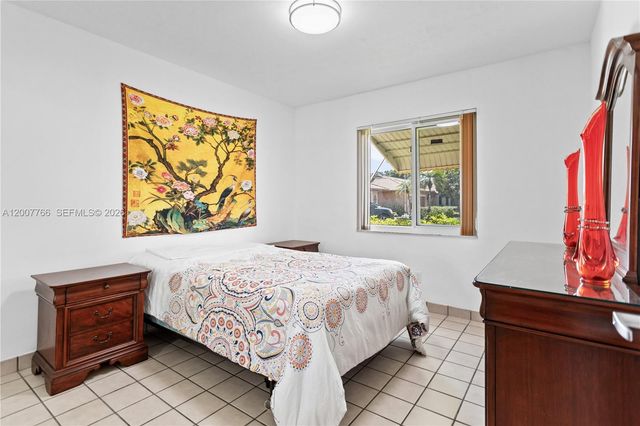 6450 SW 13th Street, Plantation, FL 33317