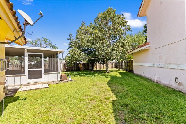 6450 SW 13th Street, Plantation, FL 33317
