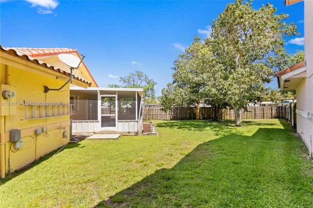 6450 SW 13th Street, Plantation, FL 33317