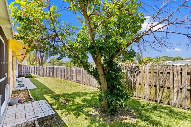 6450 SW 13th Street, Plantation, FL 33317