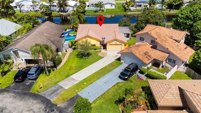 6450 SW 13th Street, Plantation, FL 33317