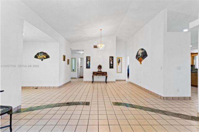 6450 SW 13th Street, Plantation, FL 33317