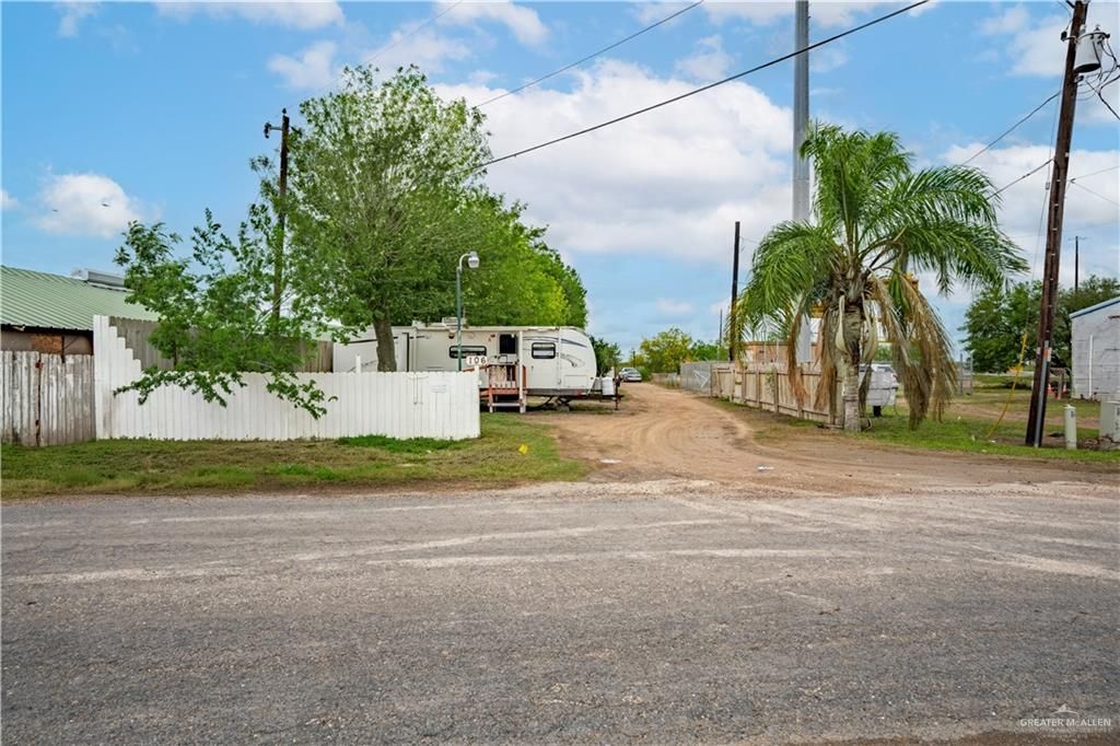 106 S Arroyo Boulevard, Rio Hondo, TX 78583