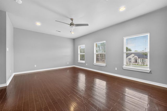 146 Disney Street, Arcola, TX 77583