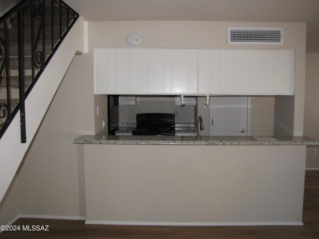 6618 E Calle Alegria Unit C, Tucson, AZ 85715