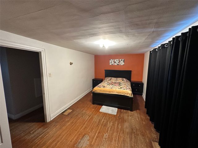 421 BEVERLY Drive, Erie, PA 16505