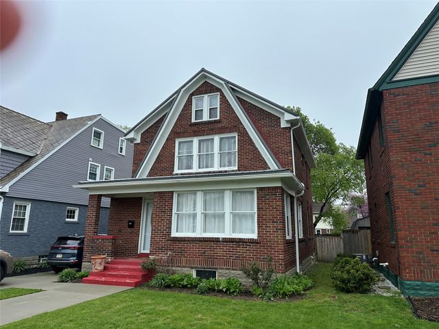 421 BEVERLY Drive, Erie, PA 16505