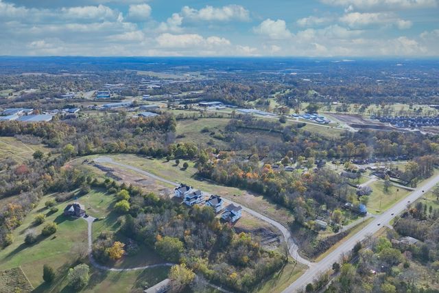 1021 Tiane Trl, Gallatin, TN 37066
