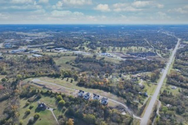 1021 Tiane Trl, Gallatin, TN 37066
