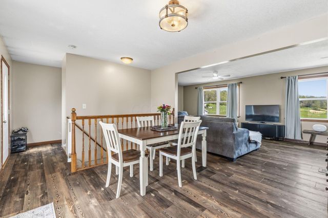 4199 Hopewell Indian Road NW, Glenford, OH 43739