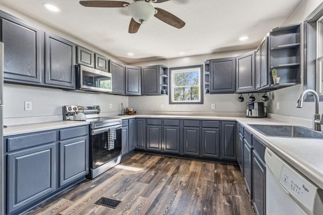4199 Hopewell Indian Road NW, Glenford, OH 43739