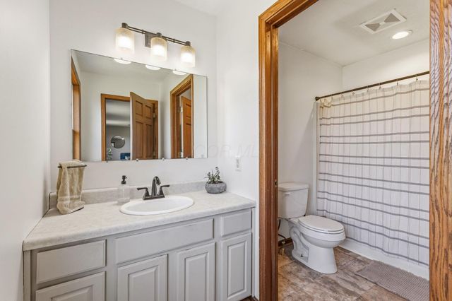 4199 Hopewell Indian Road NW, Glenford, OH 43739