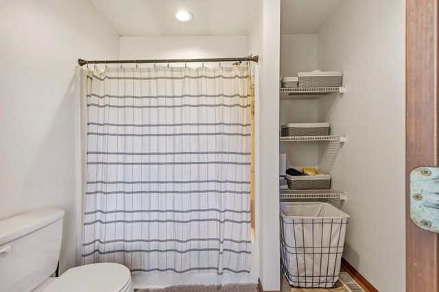 4199 Hopewell Indian Road NW, Glenford, OH 43739