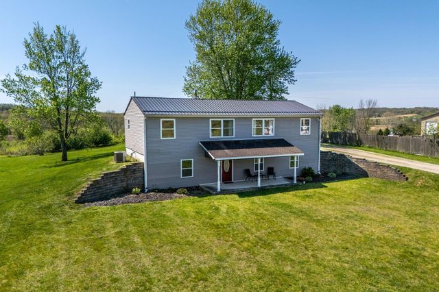 4199 Hopewell Indian Road NW, Glenford, OH 43739