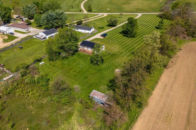 4199 Hopewell Indian Road NW, Glenford, OH 43739