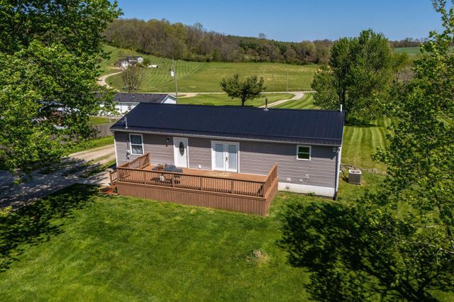 4199 Hopewell Indian Road NW, Glenford, OH 43739