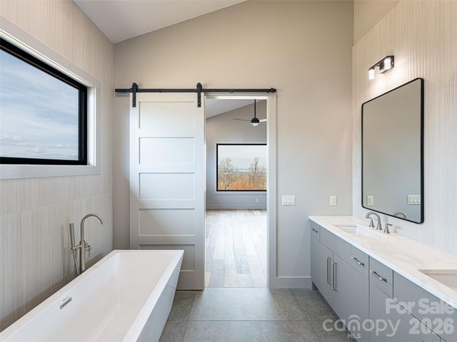 247 Coachman Drive, Hendersonville, NC 28791