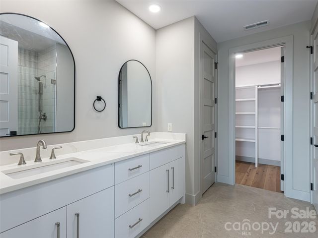 247 Coachman Drive, Hendersonville, NC 28791