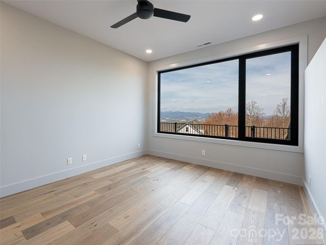 247 Coachman Drive, Hendersonville, NC 28791