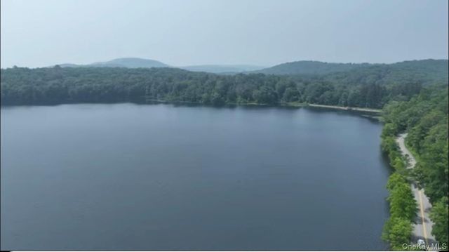307 White Pond Road, Stormville, NY 12582